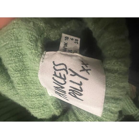 Zahara Crop Sweater - Picture 4 of 5